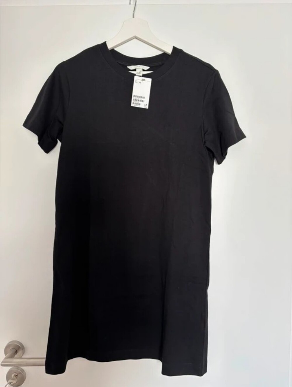H&M Black Short-Sleeve T-Shirt Dress
